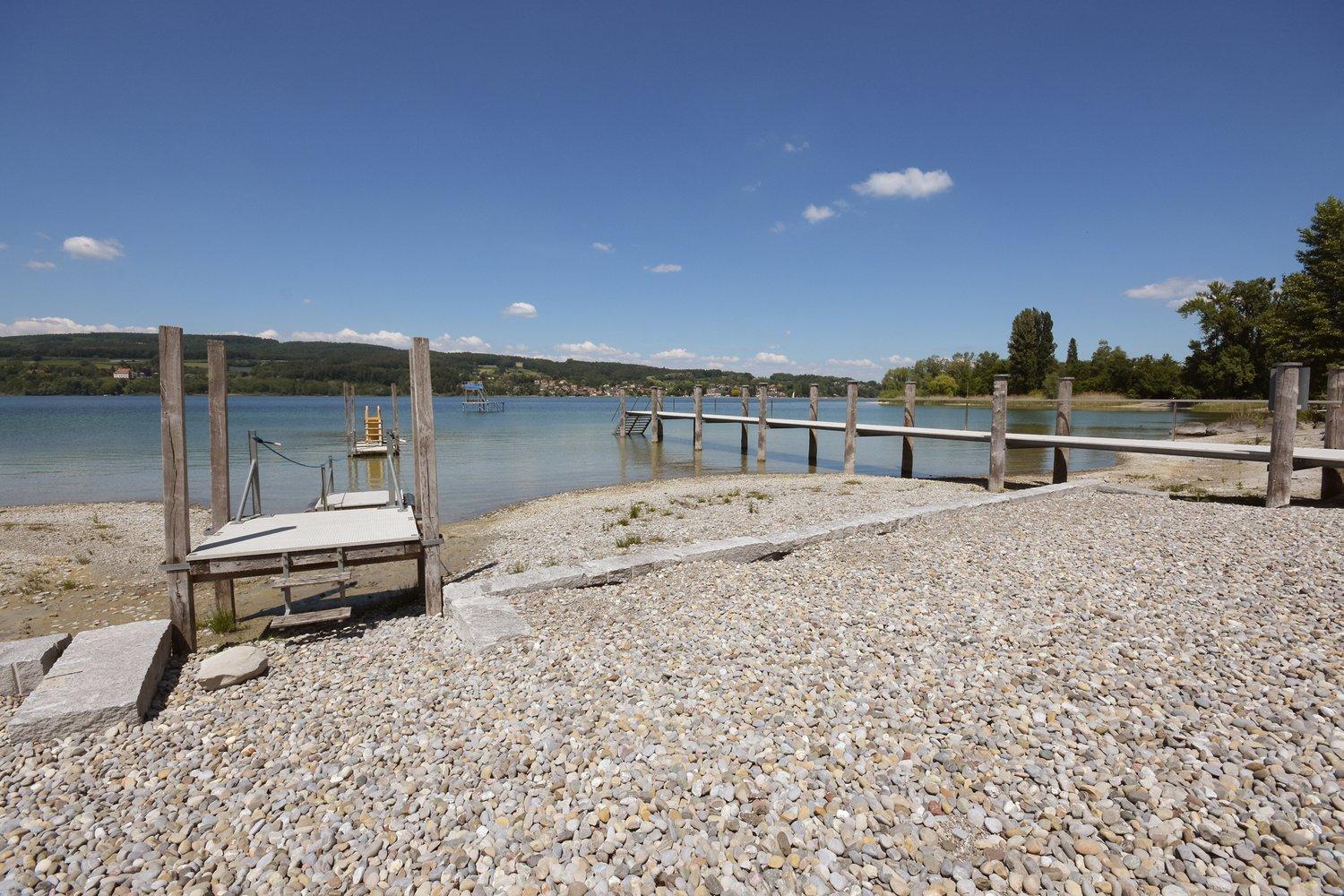 Strandbad Mit Herberge, & Glamping Albergue Steckborn