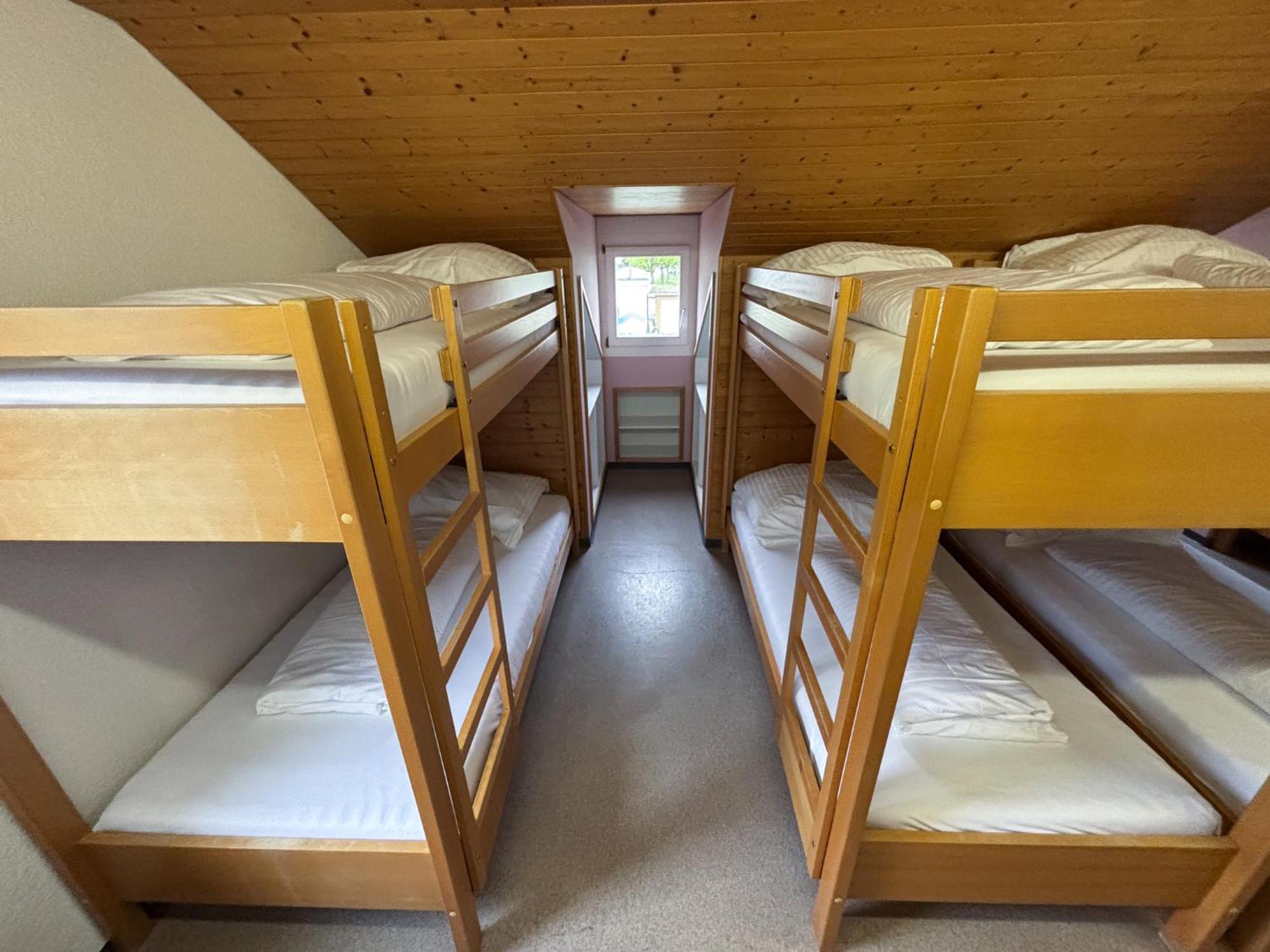 Strandbad Mit Herberge, & Glamping * Steckborn