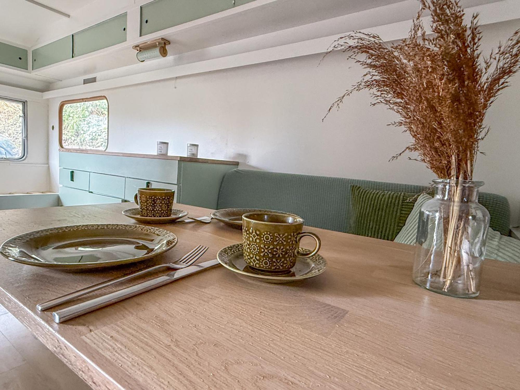 Strandbad Mit Herberge, & Glamping Steckborn